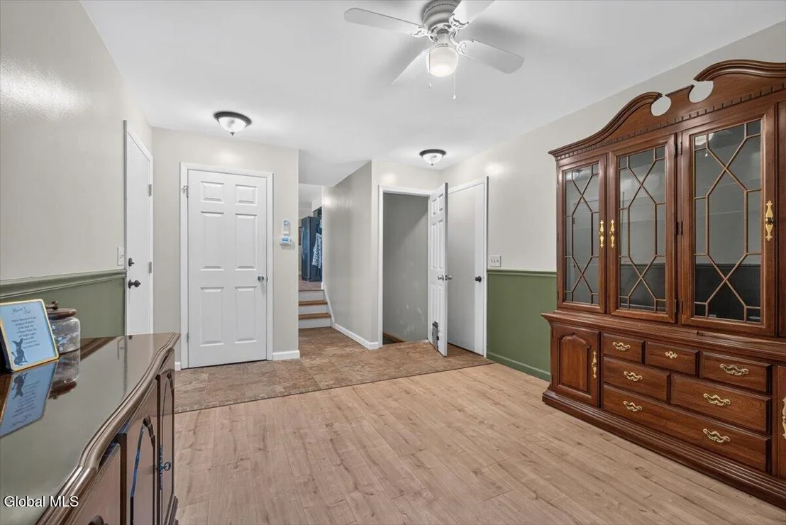 Photo of 8 Cypress Pt