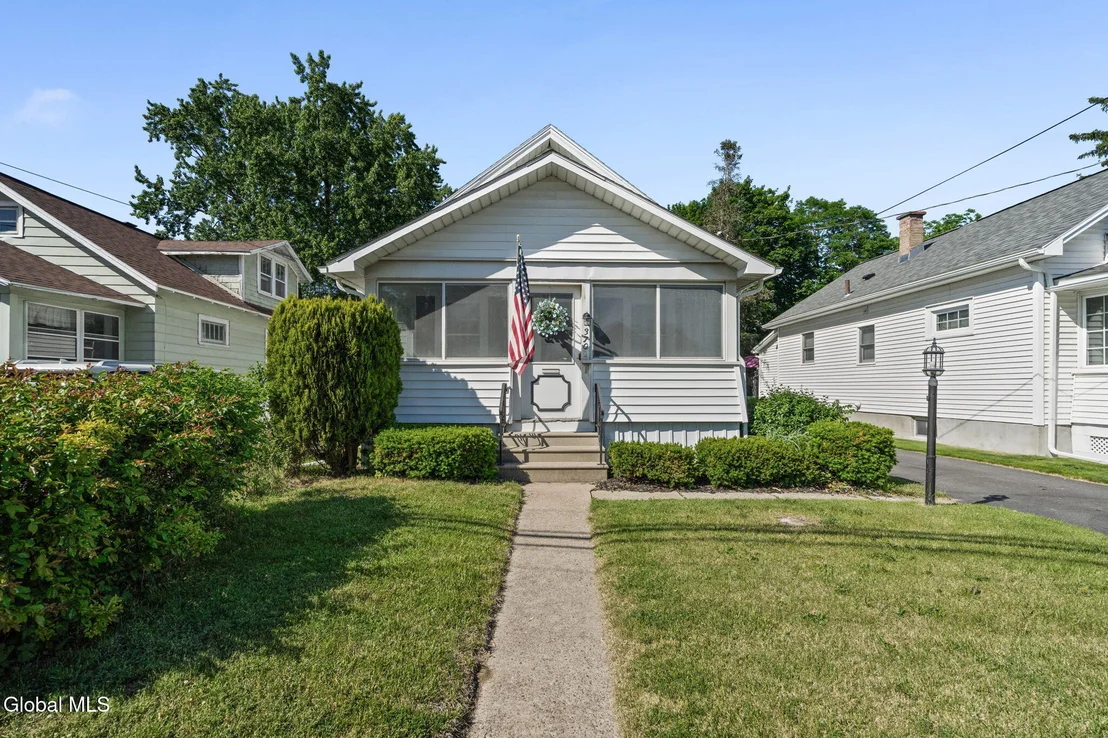 Photo of 370 Princetown Road