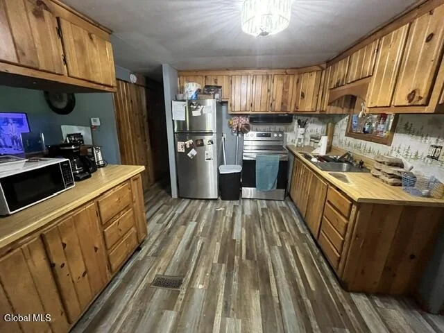 Photo of 115 Lowber Road