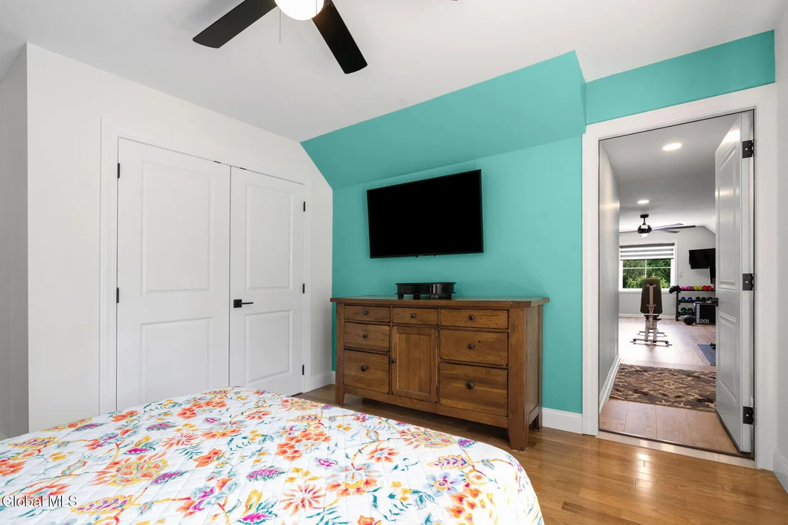 Photo of 1 Londonderry Way