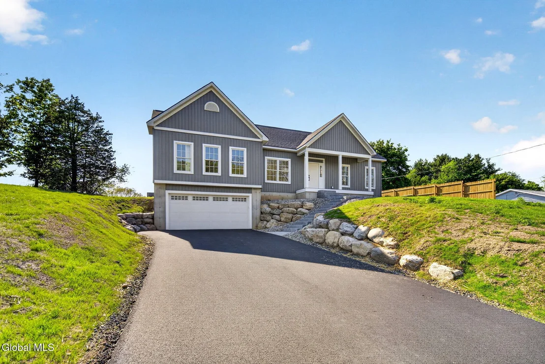Photo of 5 1/2 Gardner Road