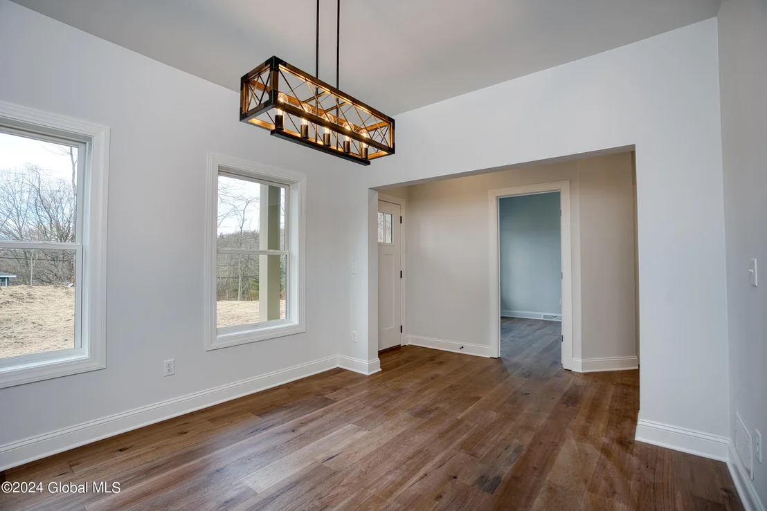 Photo of 245 Sharpe Road