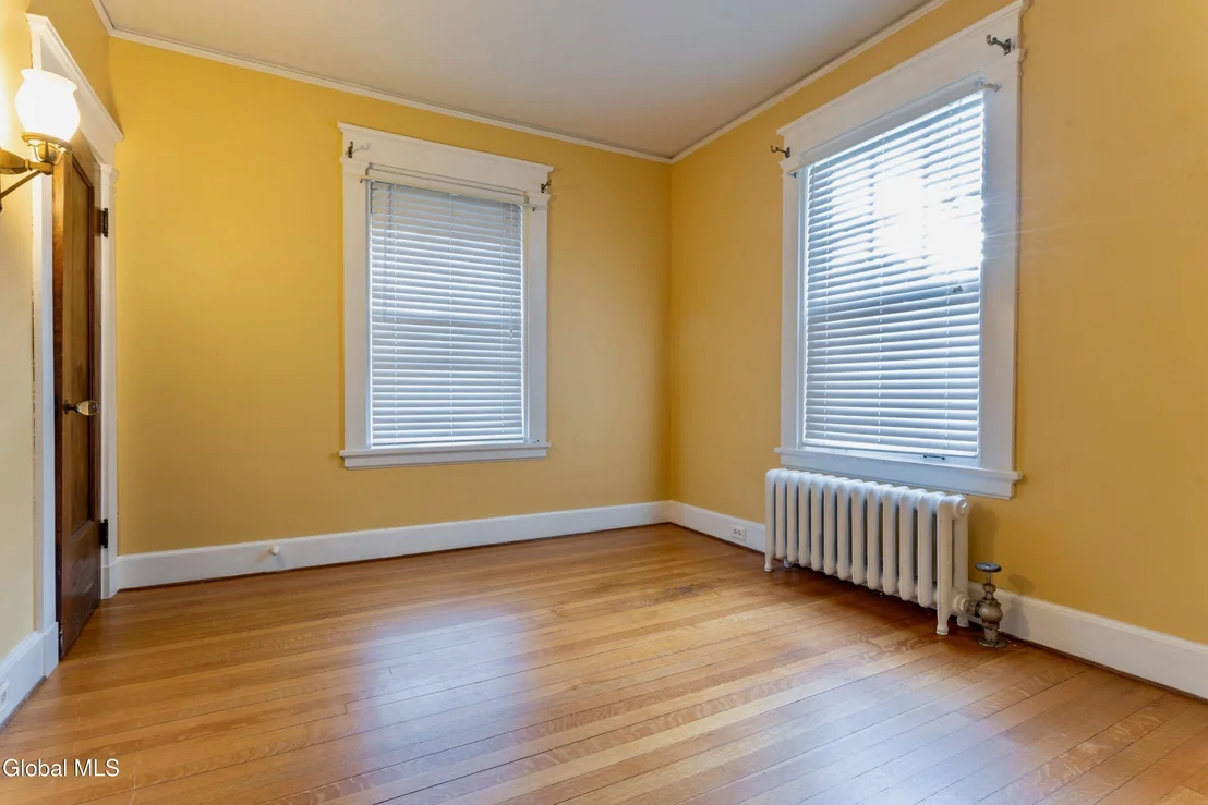 Photo of 6 Morris Avenue