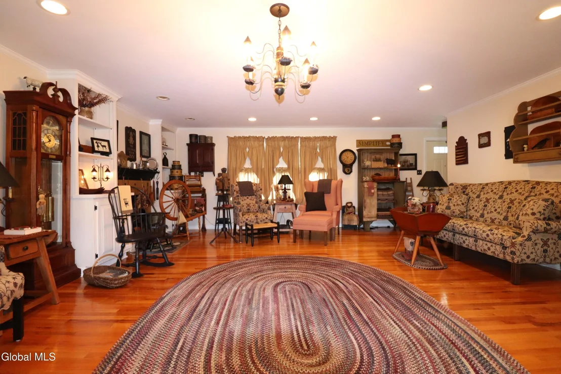 Photo of 5 Carolyn Lane