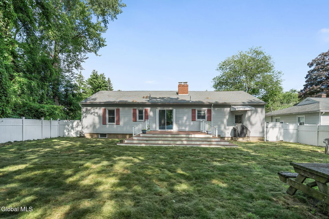 Photo of 3826 Carman Road