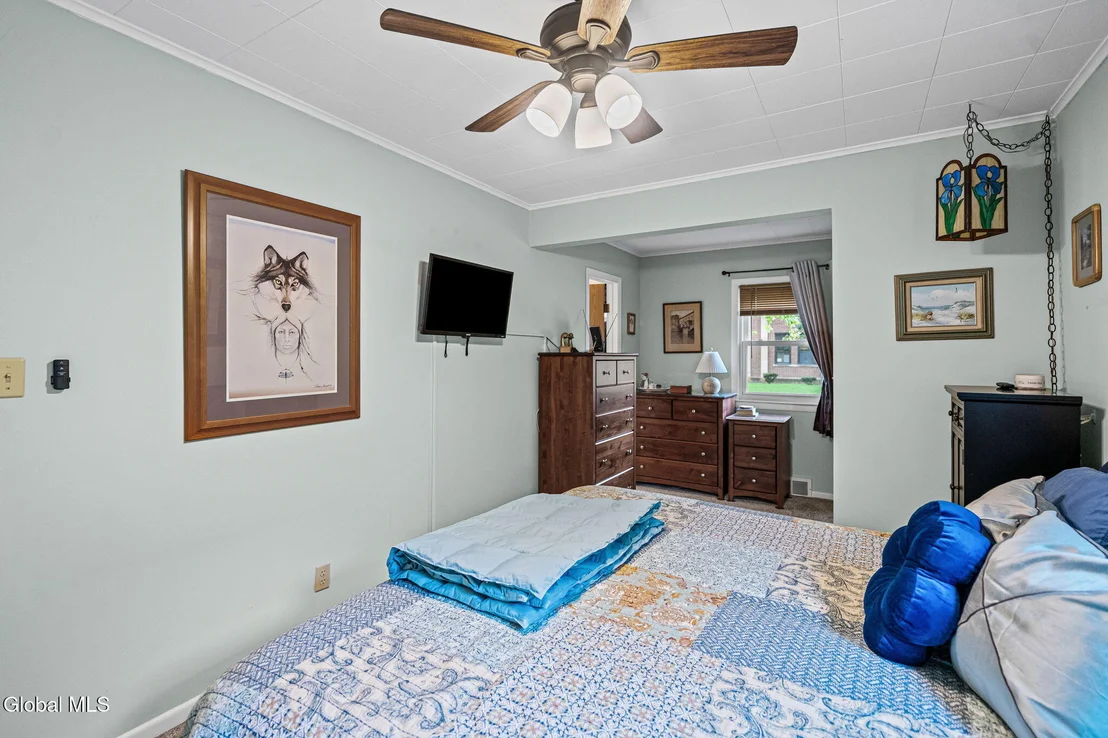Photo of 303 Wren Street