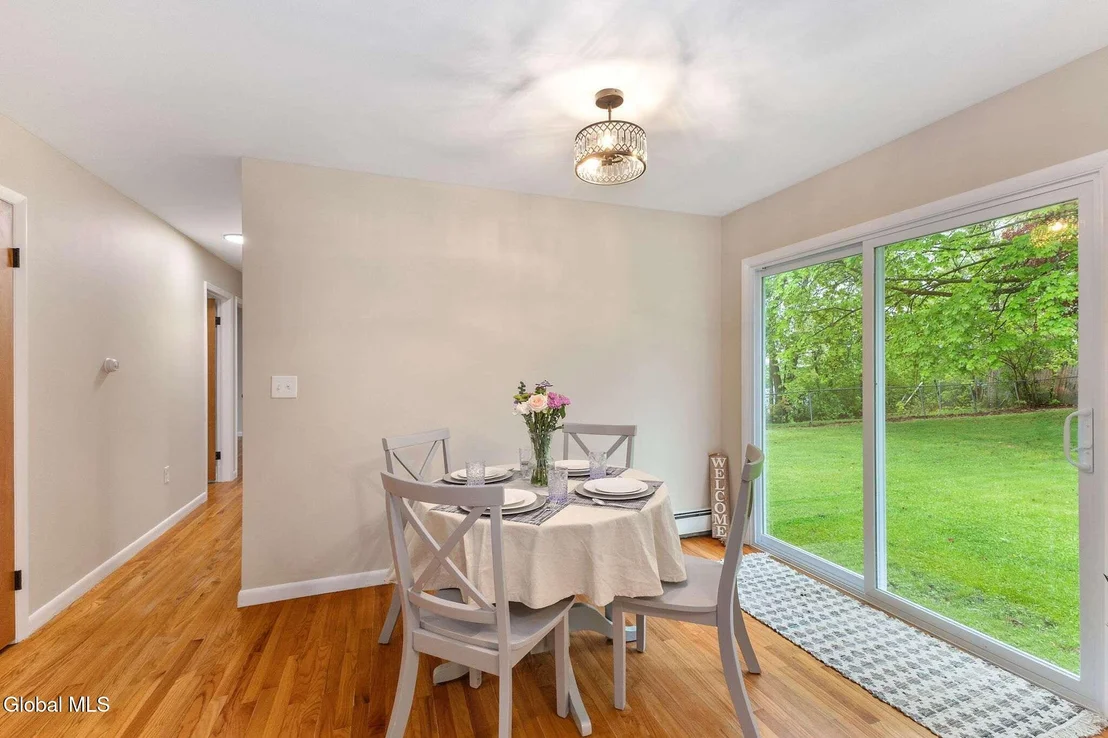 Photo of 34 Wolfert Avenue
