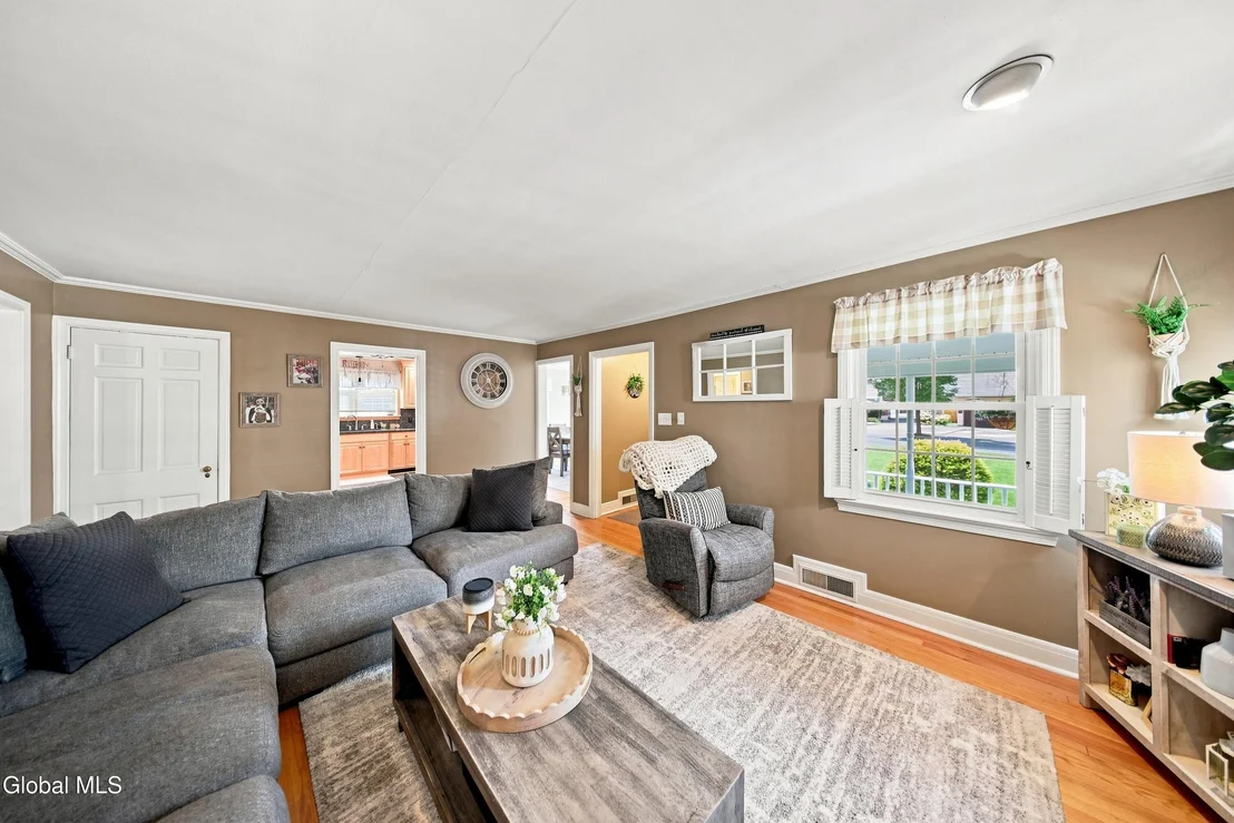 Photo of 2313 Barcelona Road