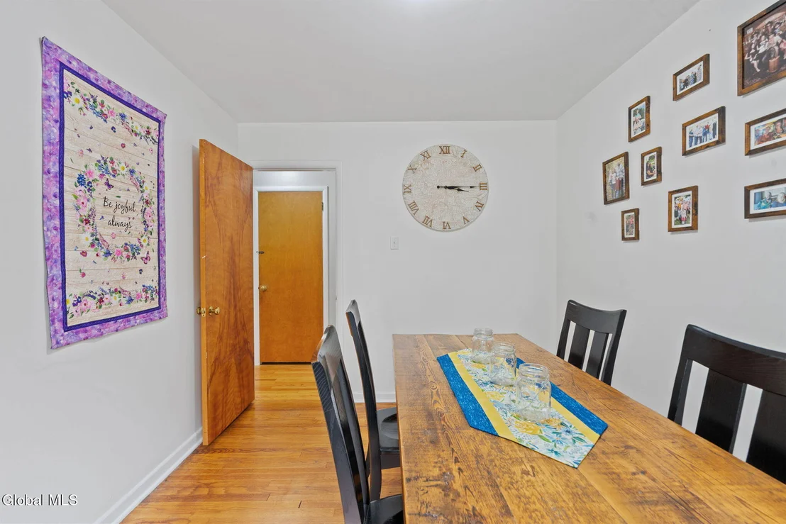 Photo of 2303 Balltown Road