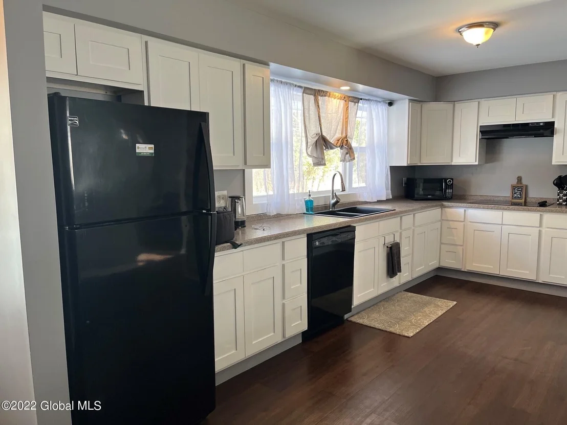 Photo of 1393 Kingston Ave