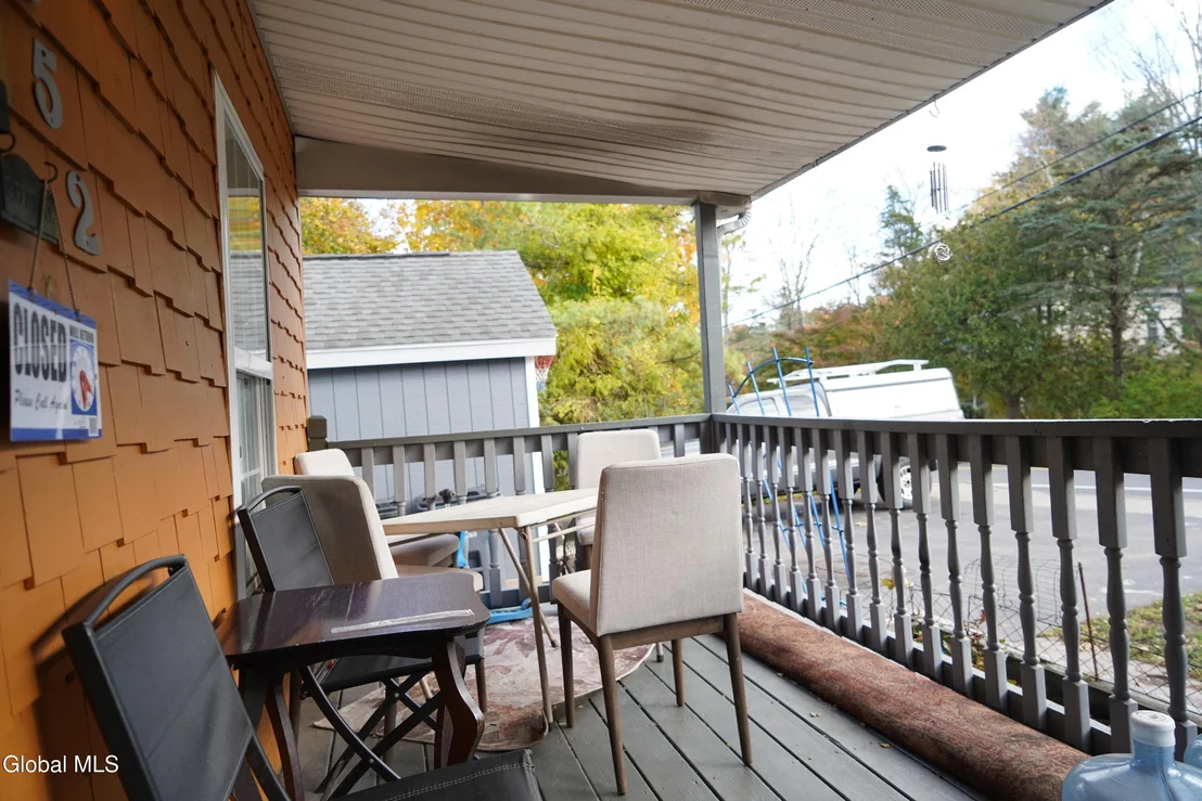 Photo of 552 Mountain Avenue