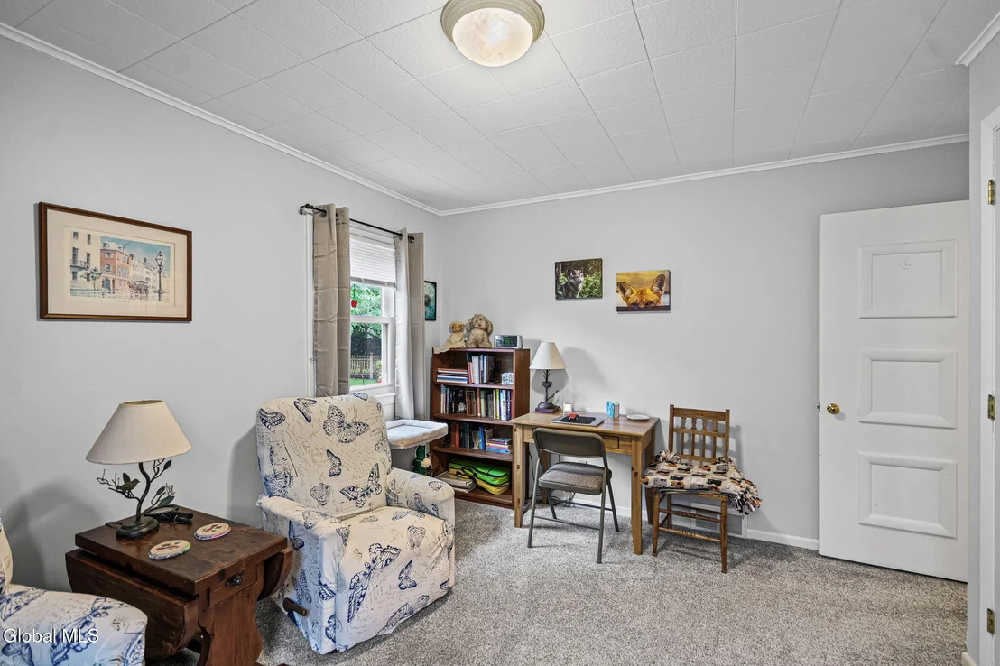 Photo of 303 Wren Street