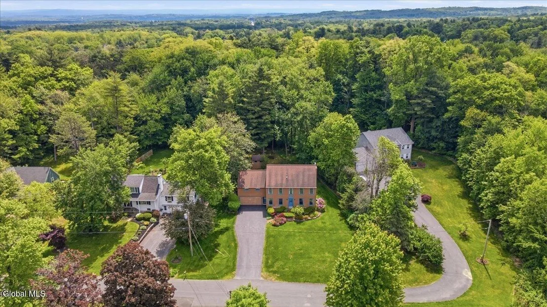 Photo of 908 Mohegan Road