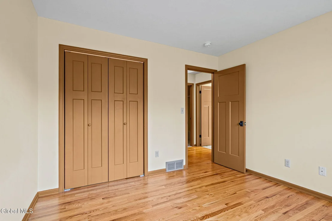 Photo of 107 Fox Run Drive