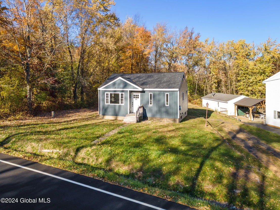 Photo of 388 Gordon Road