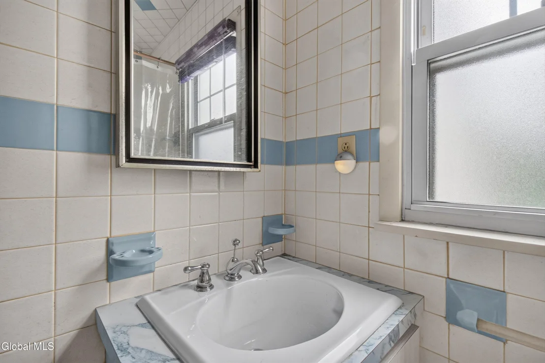 Photo of 59 4th Street