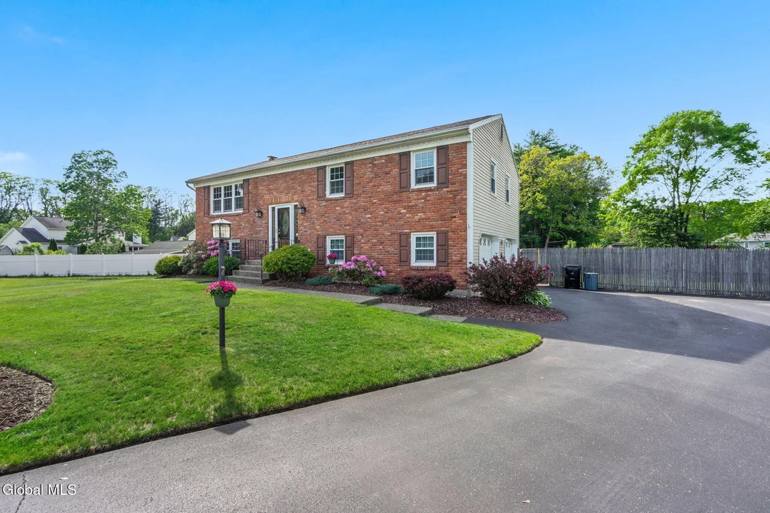 Photo of 19 Midway Drive