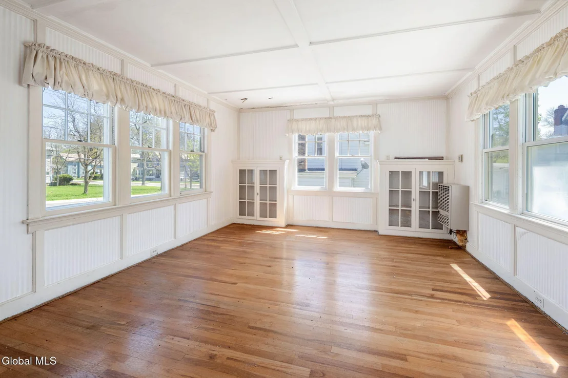 Photo of 137 Washington Avenue