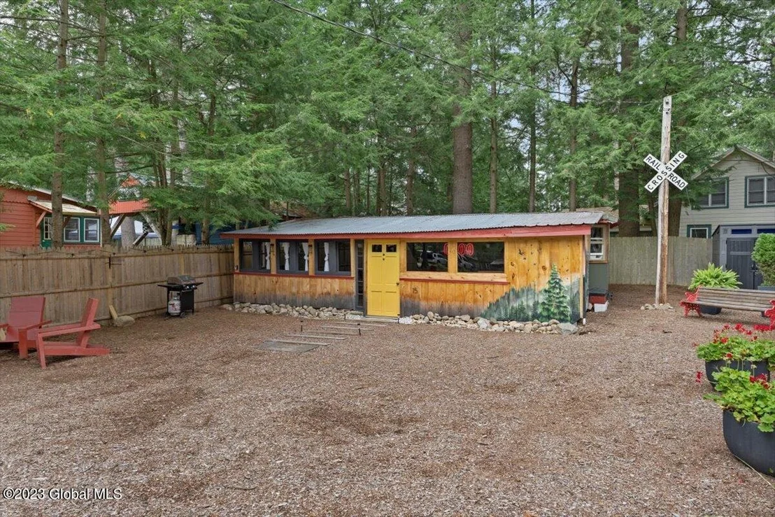 Photo of 15-17 Pine Road