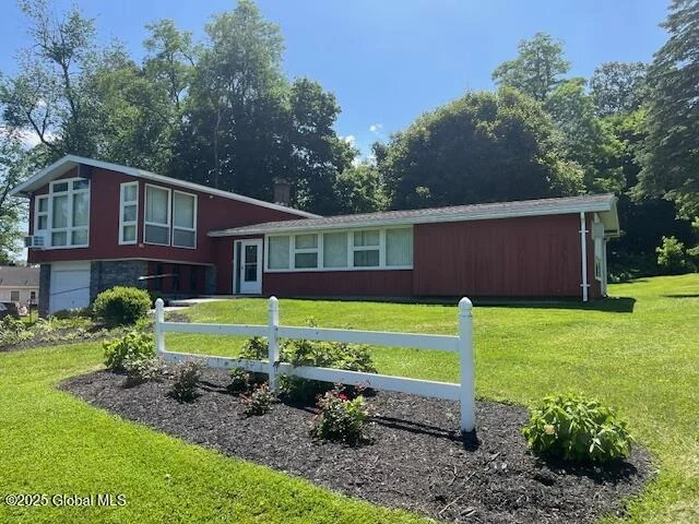 Photo of 76 Putnam Road