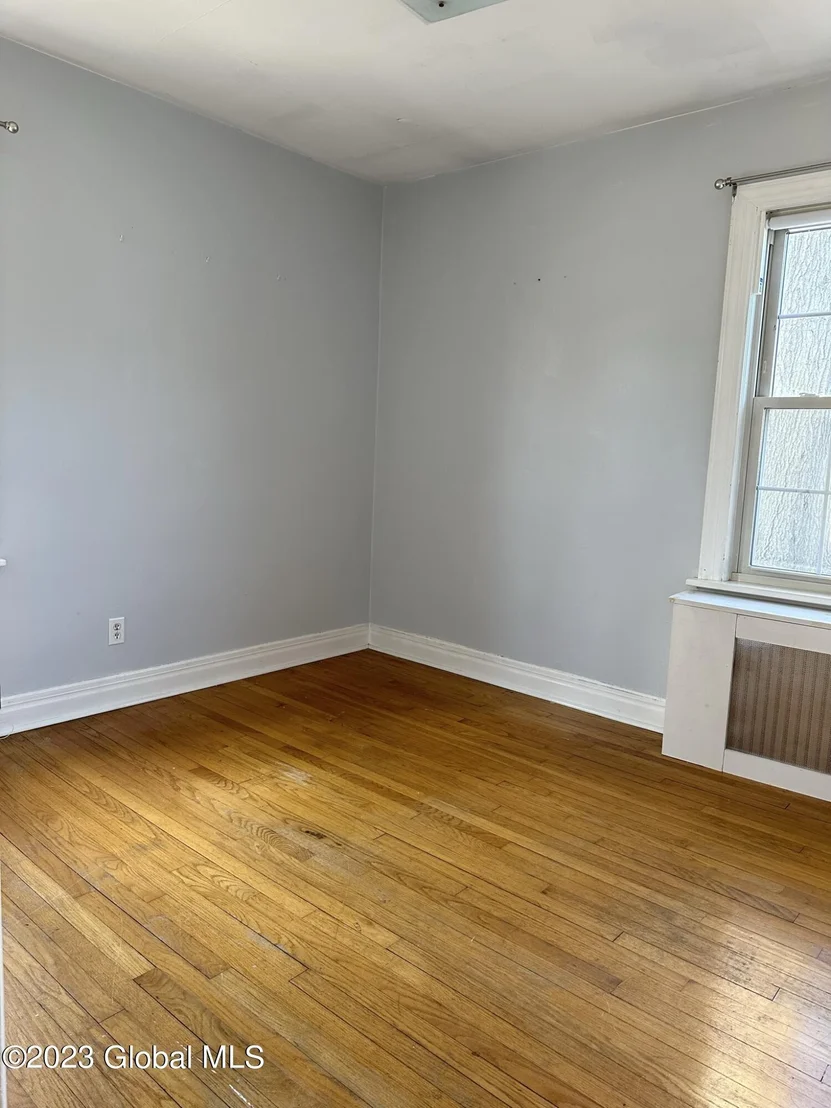 Photo of 14 Berncliff Avenue