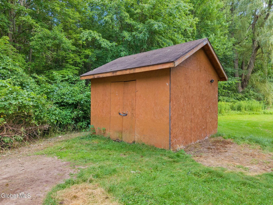 Photo of 1358 Maple Hill Road