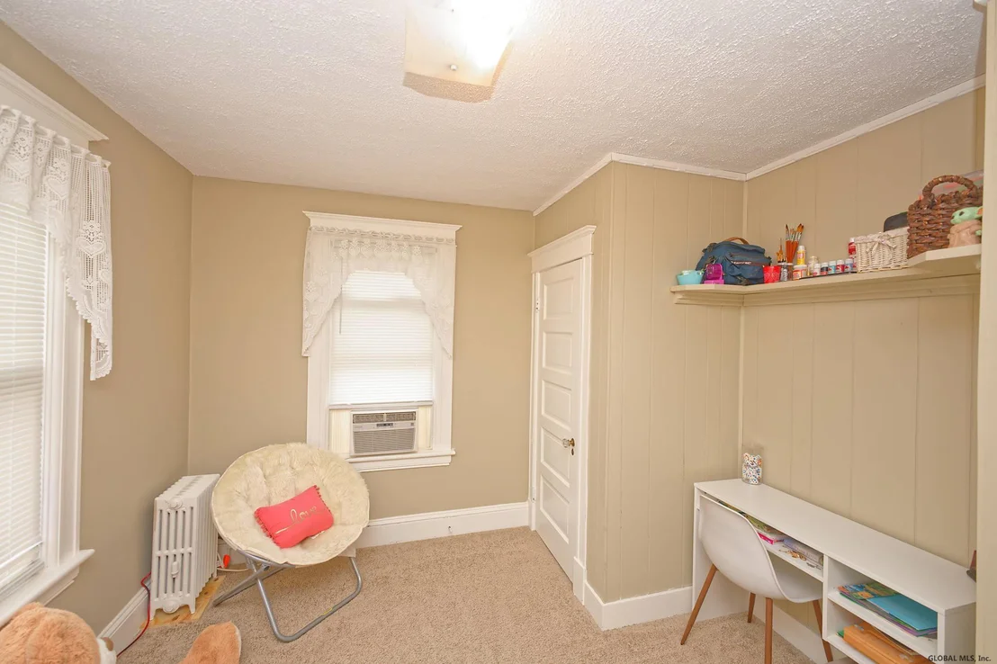 Photo of 115 1ST Street