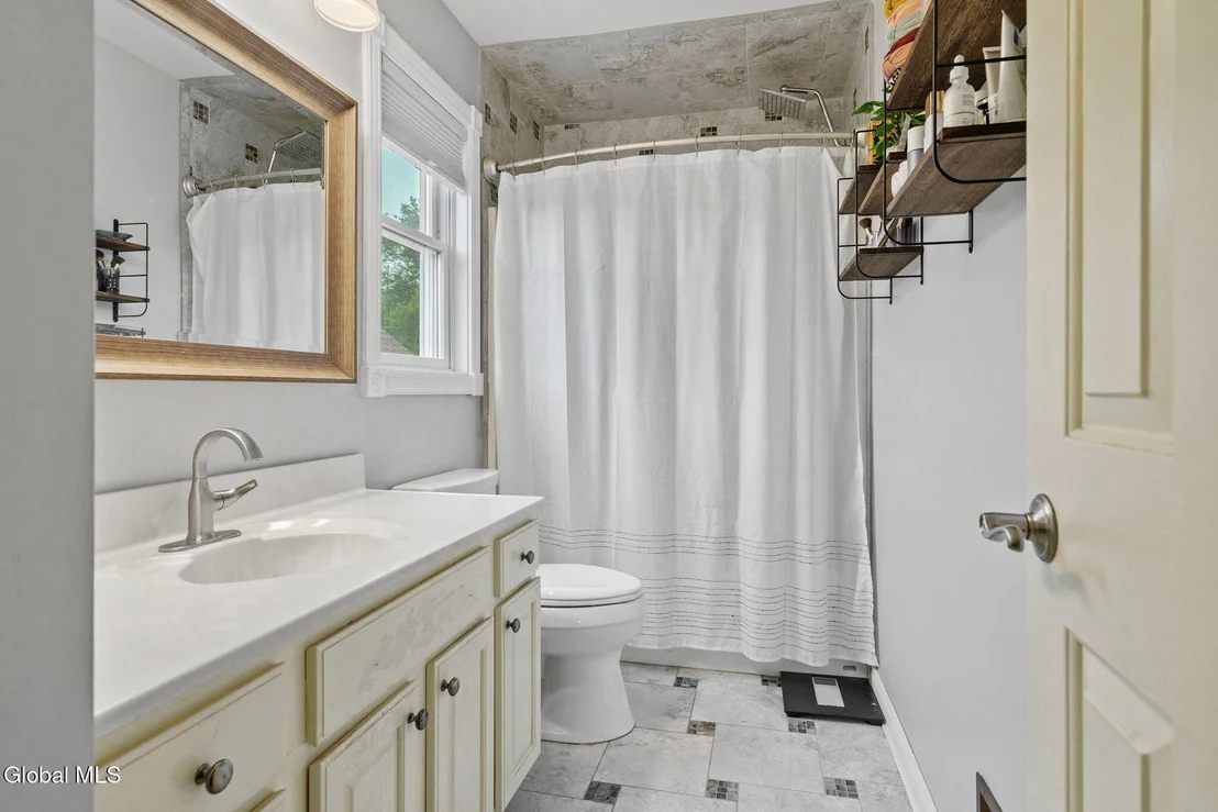 Photo of 125 Halfmoon Drive