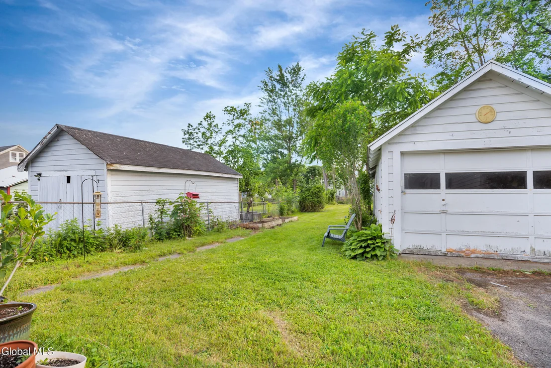 Photo of 1322 Alden Place