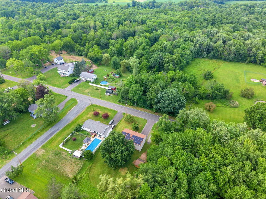 Photo of 1358 Maple Hill Road