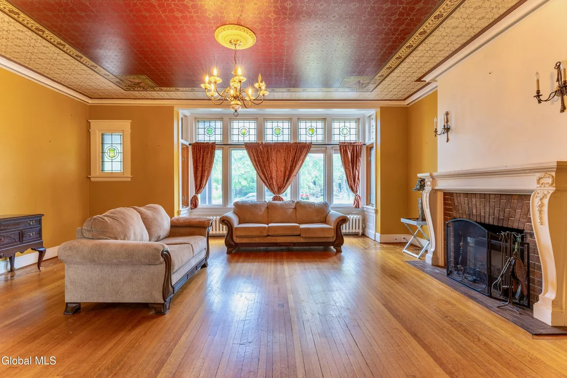 Photo of 6 Morris Avenue
