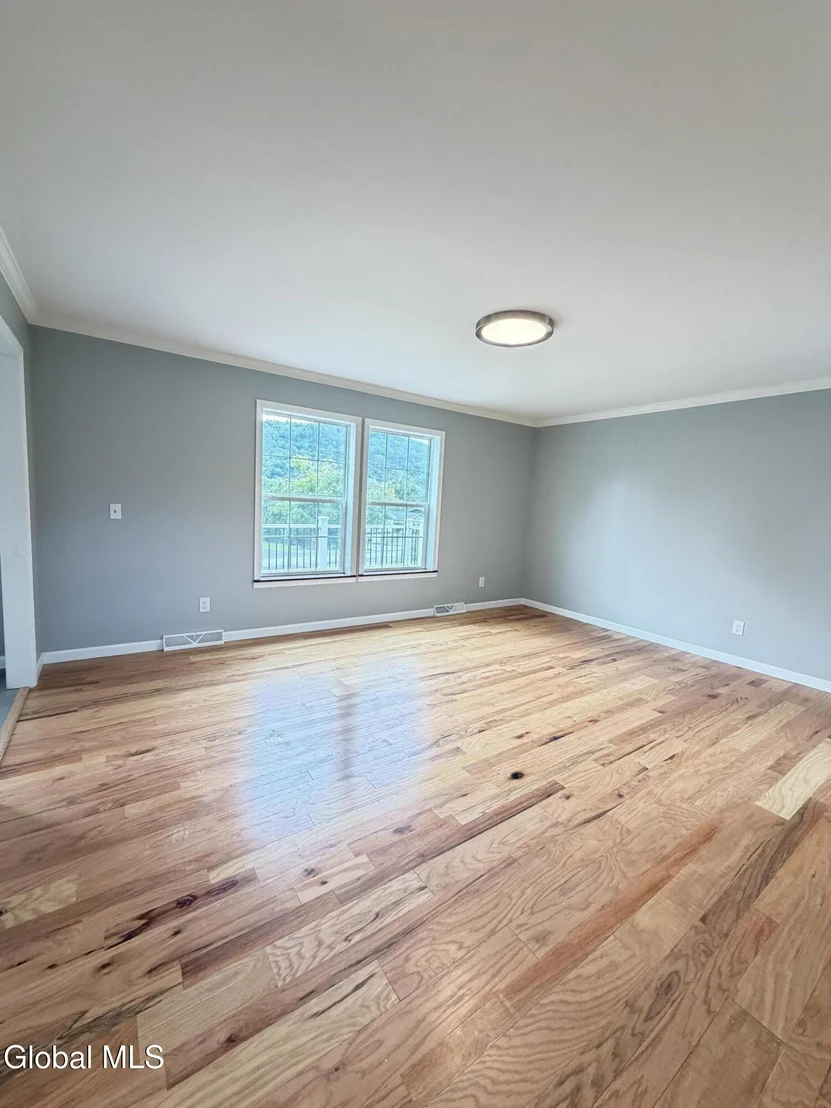 Photo of 56 Outlet Drive