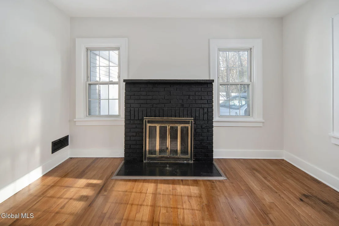 Photo of 27 Plank Road