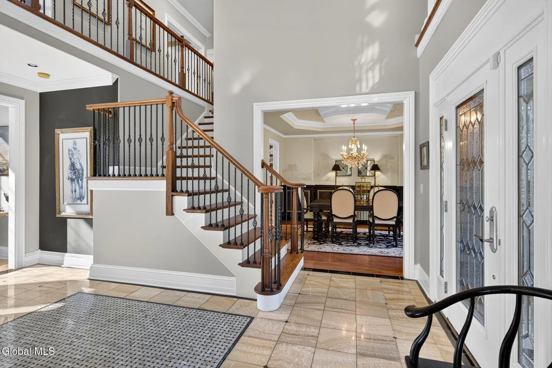 Photo of 245 Menlo Park Road