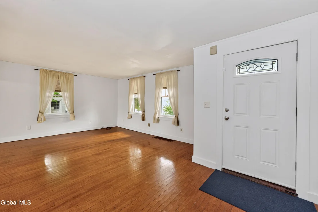 Photo of 32 Sheridan Street