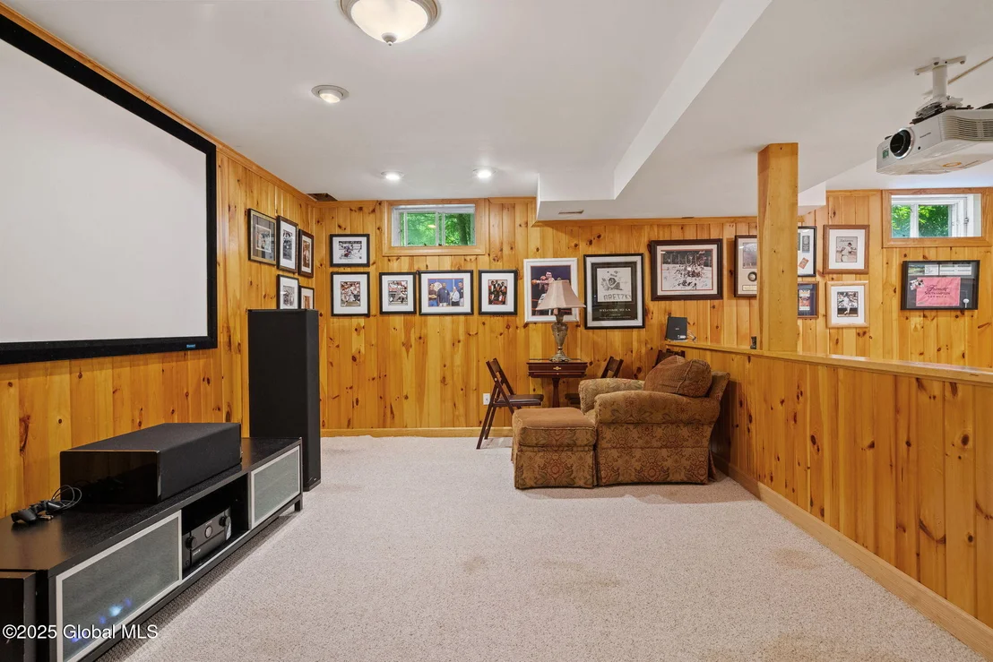 Photo of 428 Ridgehill Road
