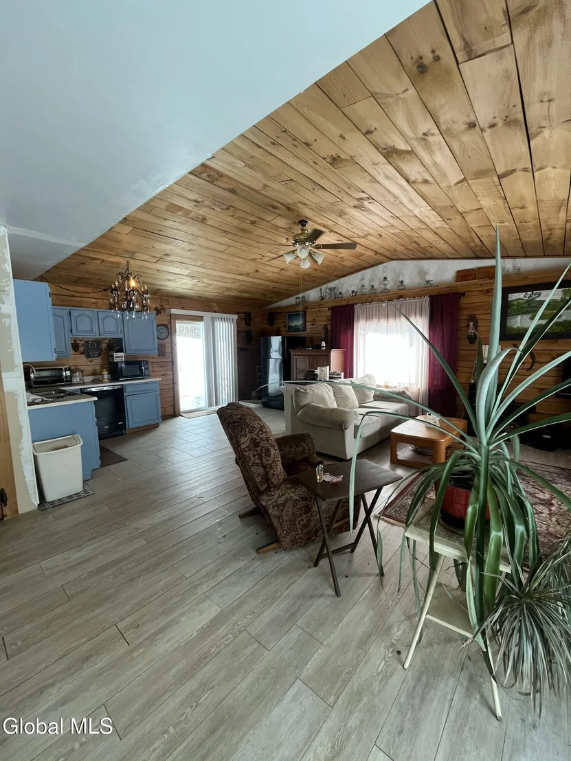 Photo of 47 Valley View Way