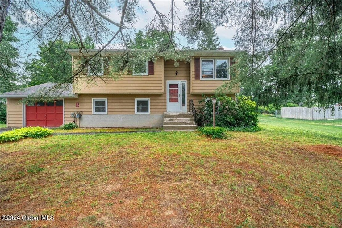 Photo of 38 Cook Circle