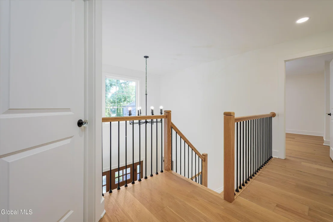 Photo of 1737 Crescent Road