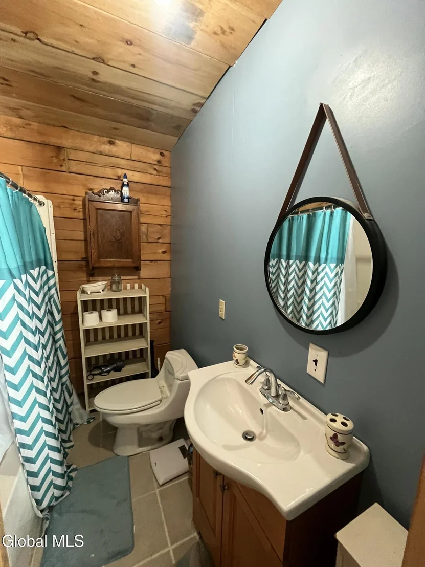 Photo of 47 Valley View Way