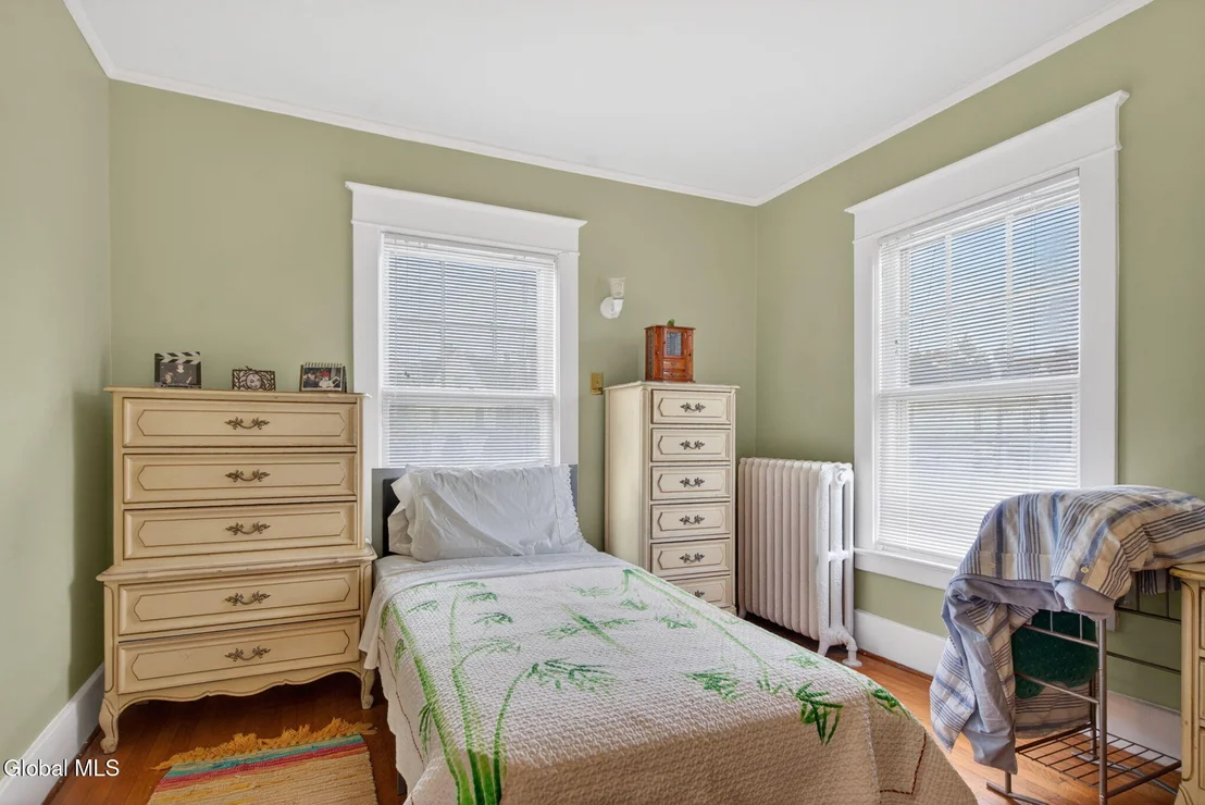 Photo of 446 Yates Street