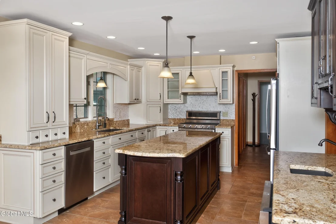 Photo of 655 Salvia Lane