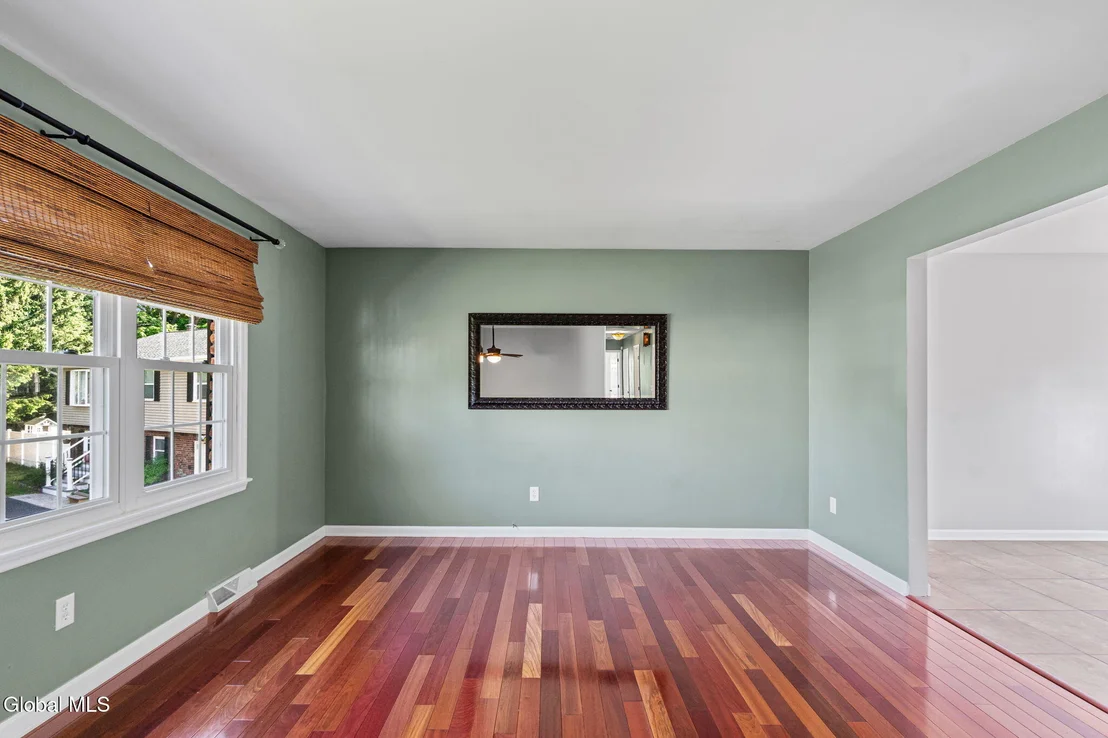 Photo of 19 Midway Drive