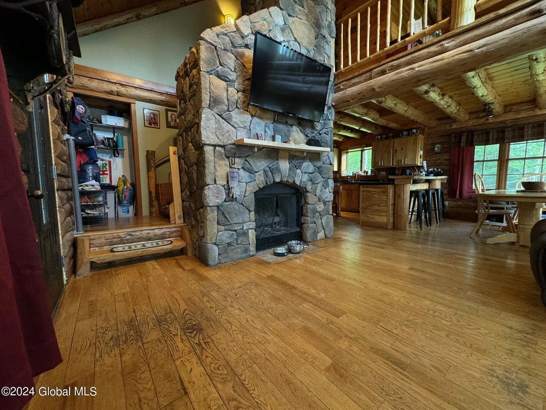 Photo of 75 Forest Way