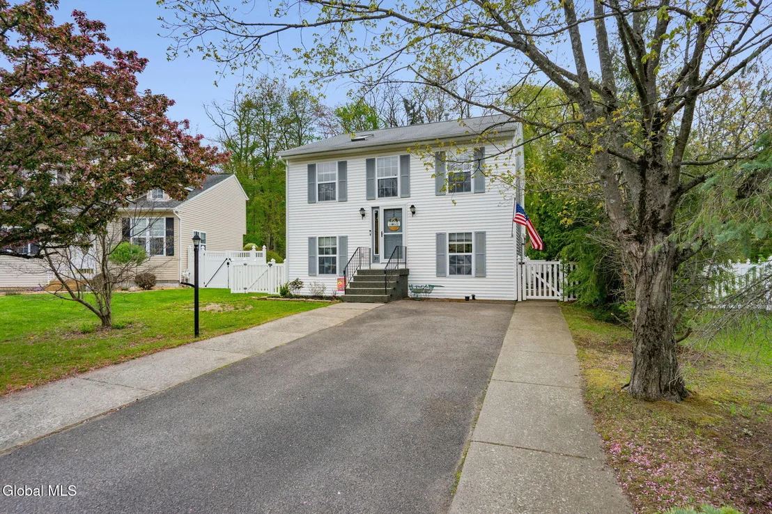 Photo of 37 Wicken Square