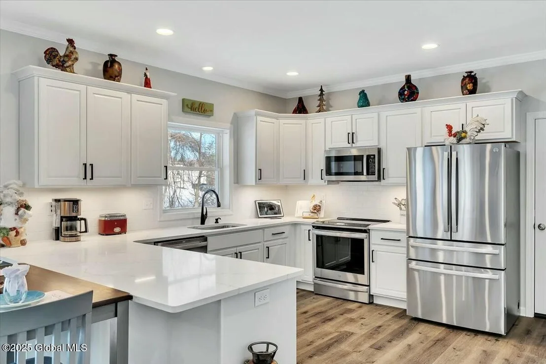 Photo of 9 Lynn Drive
