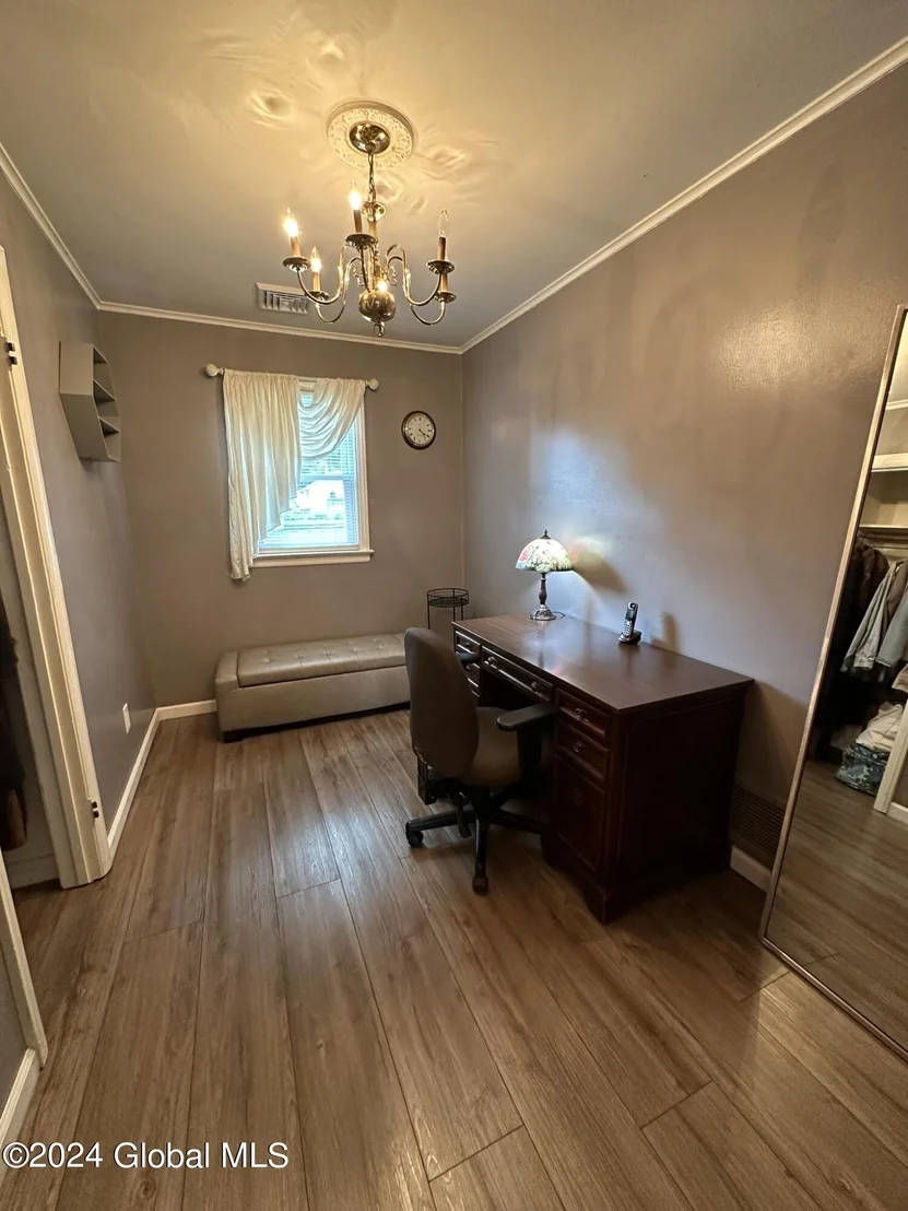 Photo of 309 Chiswell Road