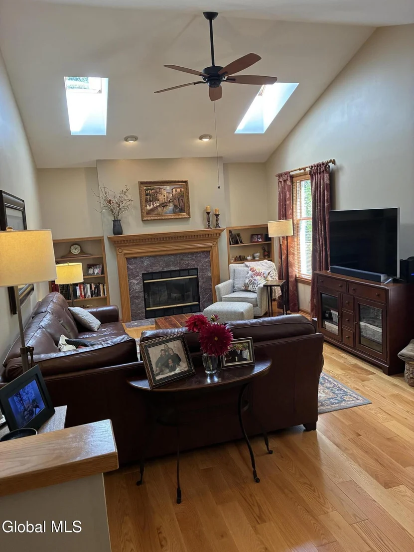 Photo of 210 Sundew Drive