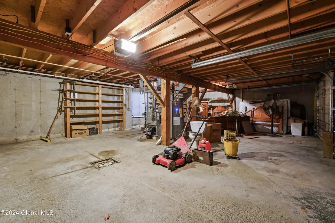 Photo of 680 Taborton Road