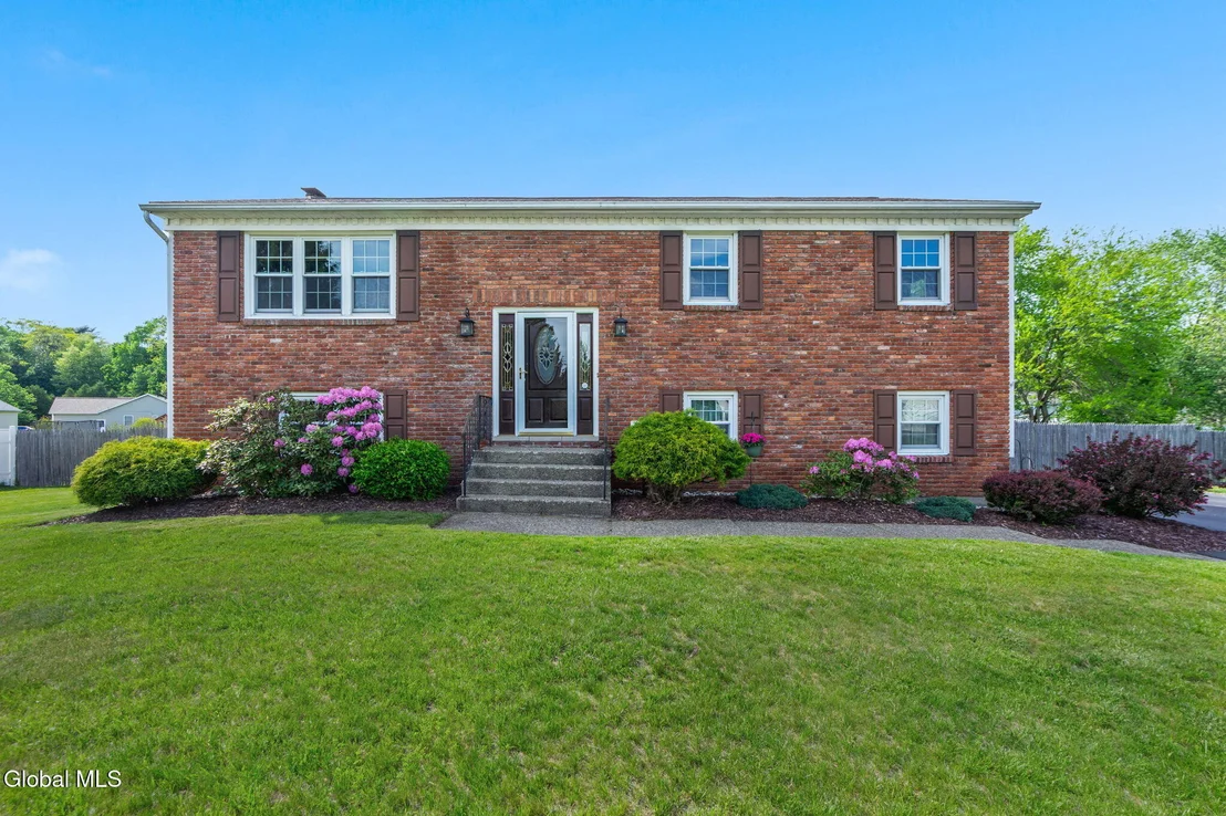 Photo of 19 Midway Drive